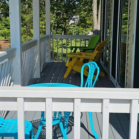 Tree-Top Lake-Front Cottage Madison 외부 사진